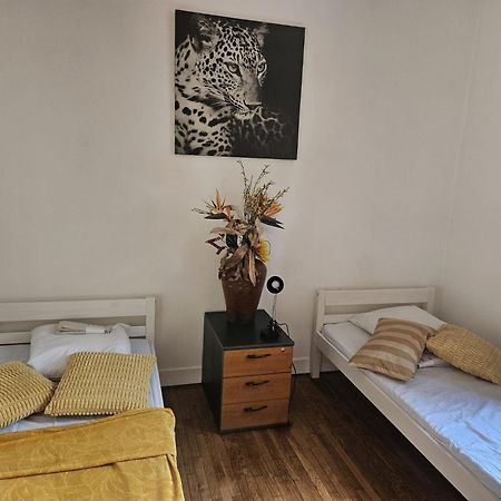 Maison D'Hote La Courneuve Buitenkant foto